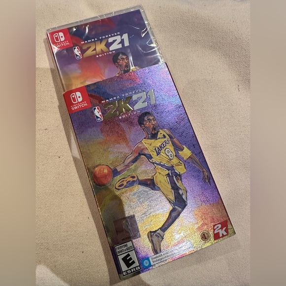 Nintendo Switch NBA 2K21 Mamba Forever Edition - Picture 3 of 4